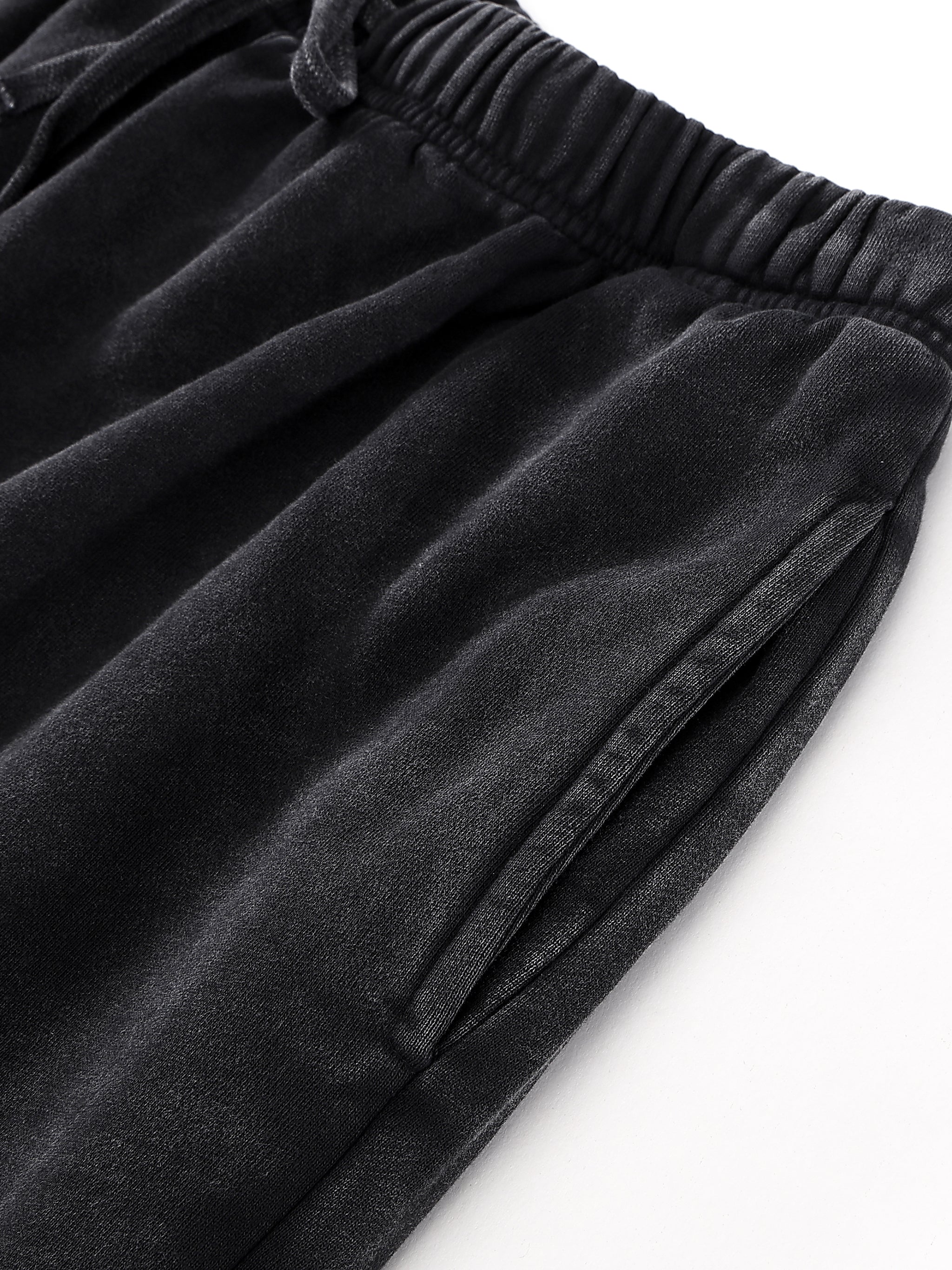 Snow Washed Raw Hem Shorts fabric detail view 2